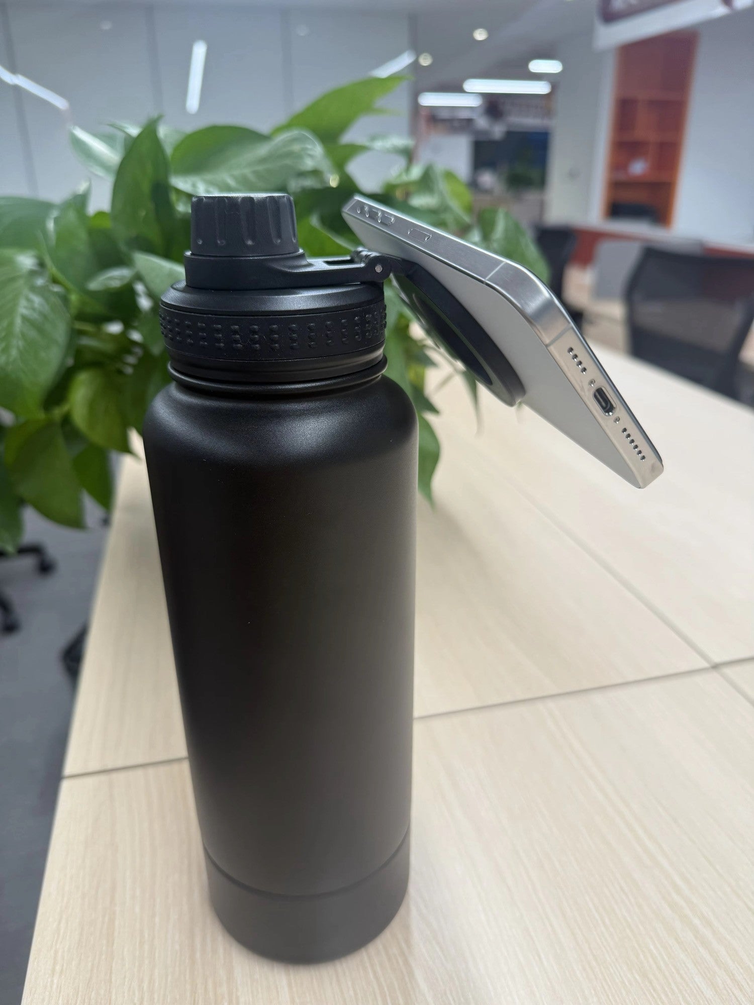 Water Bottle w/ Magnetic Ring (Presale • Ships August 2026)